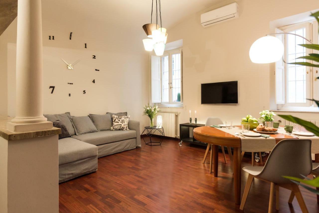 Santonofrio Apartments โรม ภายนอก รูปภาพ